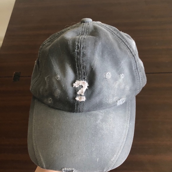 smfk Accessories - SMFK question mark cap in grey